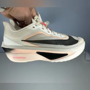 Nike Women’s Zoom Fly 6 Road Racing Shoes Sz 7.5 Pale Ivory Crimson Carbon Plate