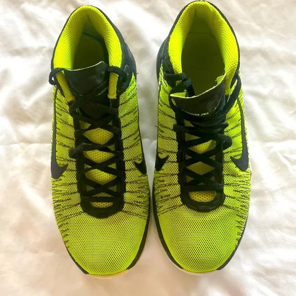 Nike Youth Ascentsion 834319 Neon Green Lace Up Low Top Basketball Sneaker