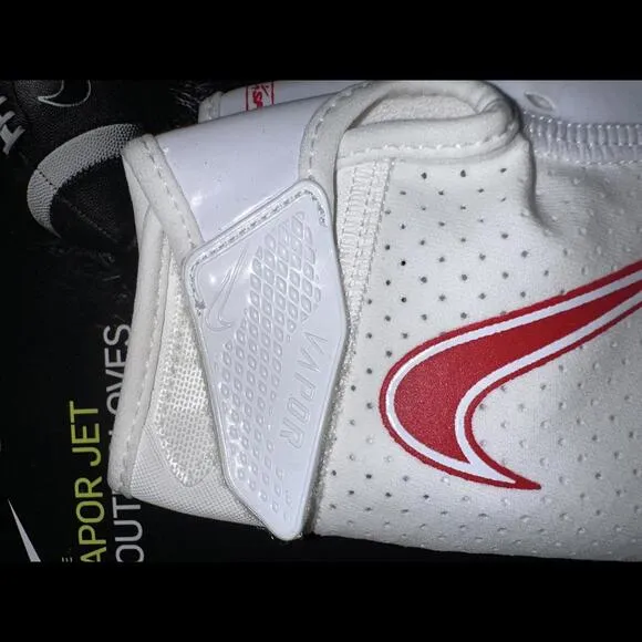Nike Youth Vapor Jet 6.0 Youth Football White/University Red Gloves