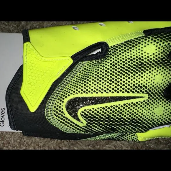 Nike Youth Vapor Jet 7.0 Energy Volt/Black Receiver Football Gloves