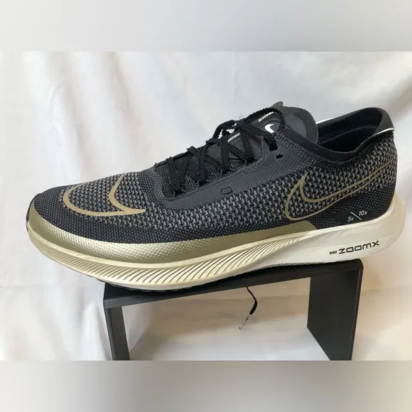 Nike ZoomX Streakfly Road Racing Shoes Black/Gold (DJ6566-001)- Size 12.5 No Box