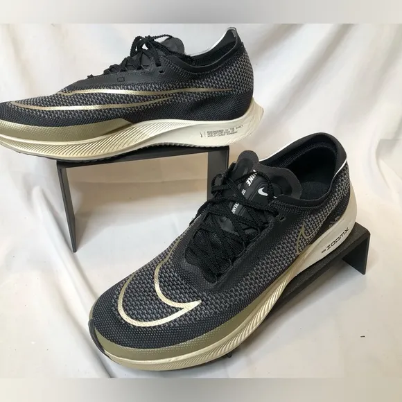 Nike ZoomX Streakfly Road Racing Shoes Black/Gold (DJ6566-001)- Size 12.5 No Box