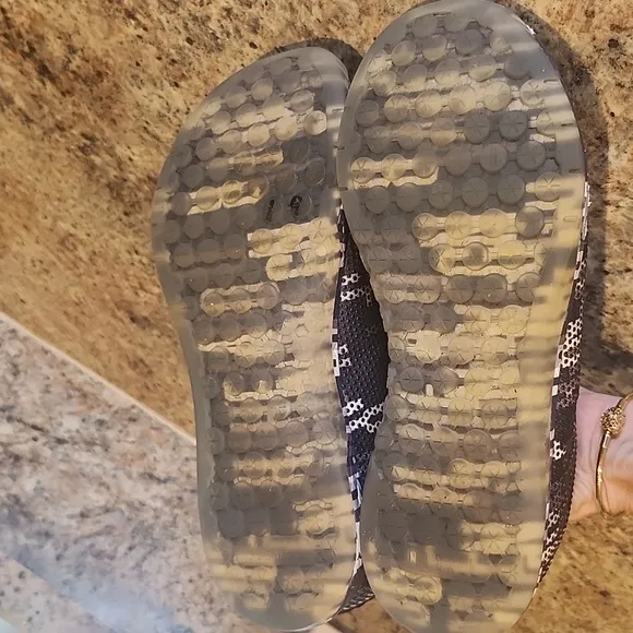 No Bull training shoes size 8