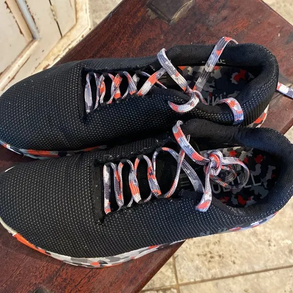 NOBULL Black Trainers Red Black Camo Midsole Men’s size 8.5