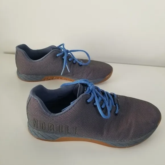 NoBull Navy Gum Outwork Training Shoes Men's 9.5 Women's 11 Athletic Active