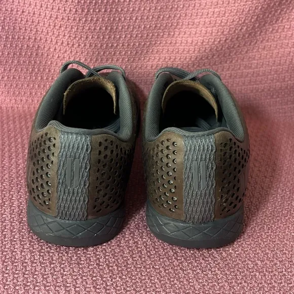 NOBULL Trainer Shoes Olive Green Leather Cross-Training Crossfit Womens Size 6.5