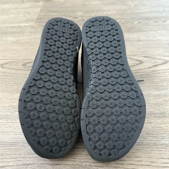 NOBULL Women’s Outwork Shoes - Size 8.5 - Triple Black - Like New