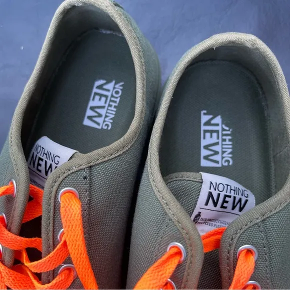 Nothing new Men’s green Sneakers Size 9.5 M Low Top Shoes