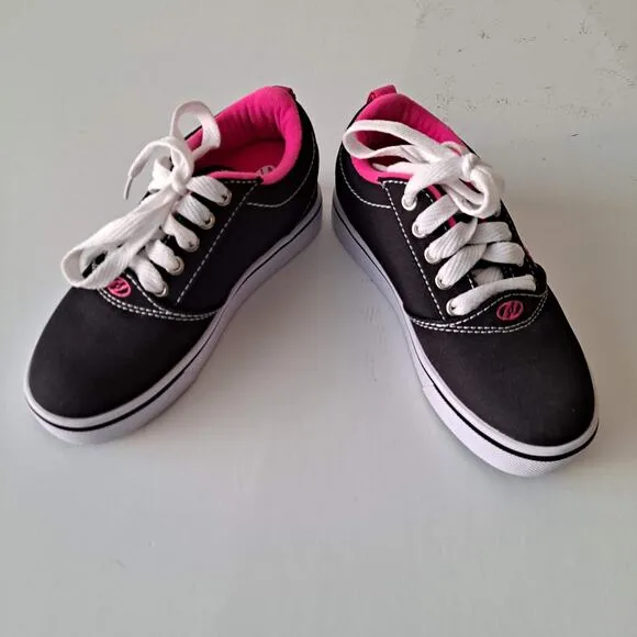 NWB Heelys Pro 20 Wheeled Low Top Skate Shoe Black White Pink Girls Youth Size 1