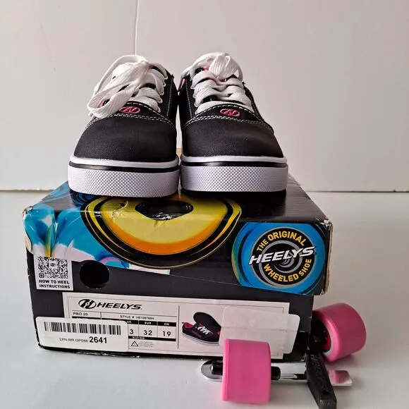 NWB Heelys Pro 20 Wheeled Low Top Skate Shoe Black White Pink Girls Youth Size 1