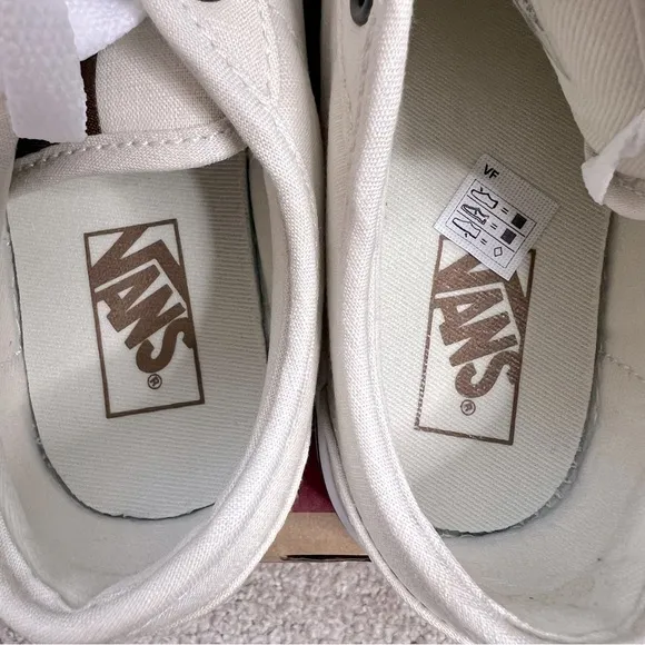 NWB Vans Atwood woven turtledove lace up tennis shoes size youth 13