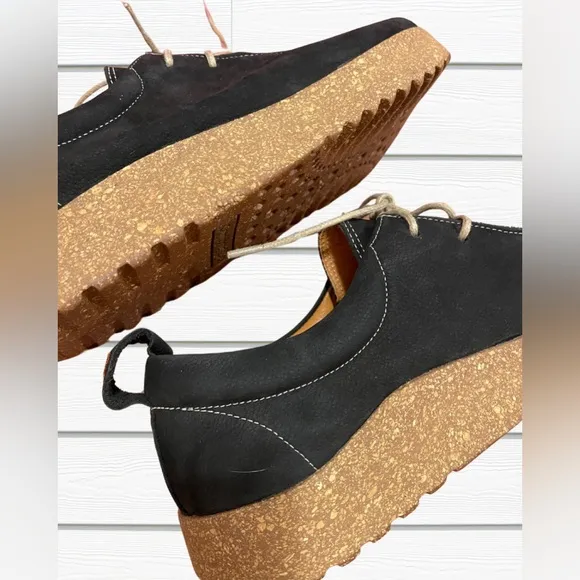 NWOB Women’s ComfortFüsse Wandell Leather Lace Up Shoes Chunky Cork Sole Outdoor