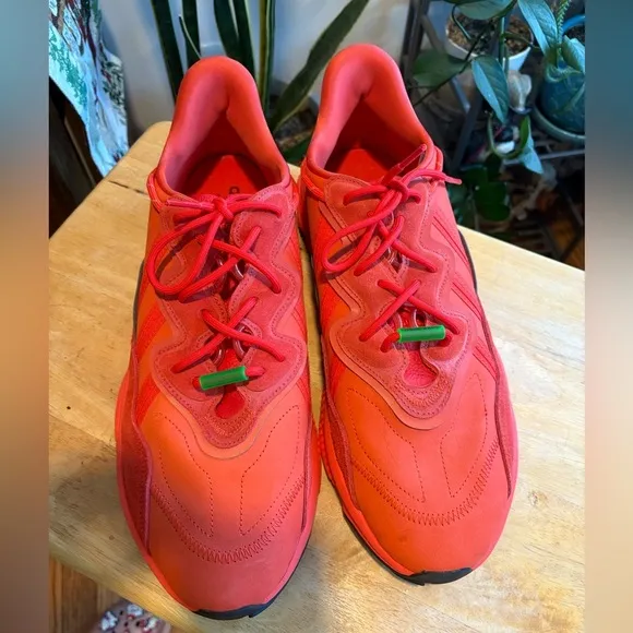 NWOT Adidas Mens Oozweego Tr Sneakers Red Size 14 Athletic Outdoor Running Shoes