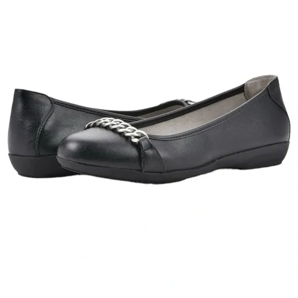 NWOT CLIFFS  Women's Charmed Cushioned Ballet Flat Size 8W BY WHITE MOUNTAIN