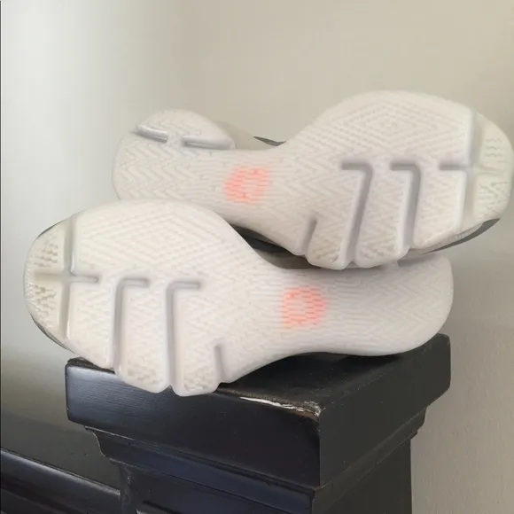 NWOT Kevin Durant KD Tennis Shoes