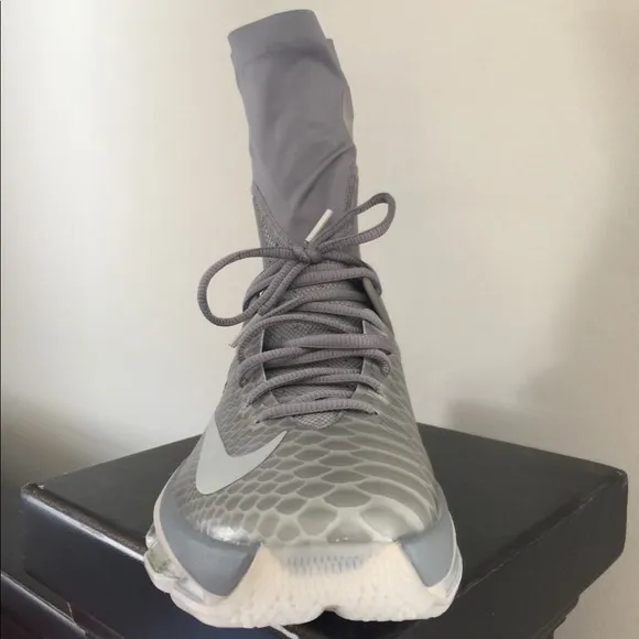 NWOT Kevin Durant KD Tennis Shoes