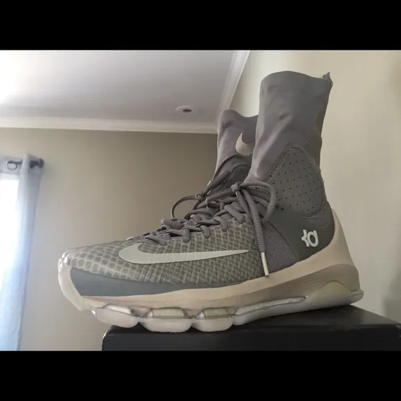 NWOT Kevin Durant KD Tennis Shoes