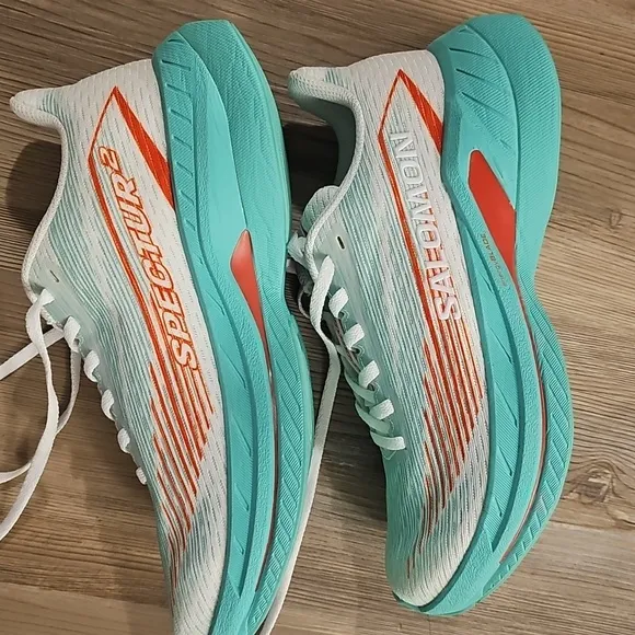 NWOT Salomon Women's Spectur 2 Road Running Shoes - 7.5- 0 MILES ON THESE!!