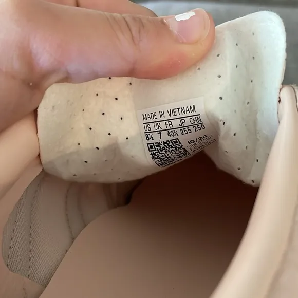 NWT ADIDAS Gazelle Indoor Shoes!
