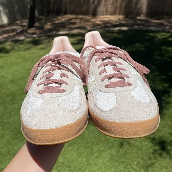 NWT ADIDAS Gazelle Indoor Shoes!
