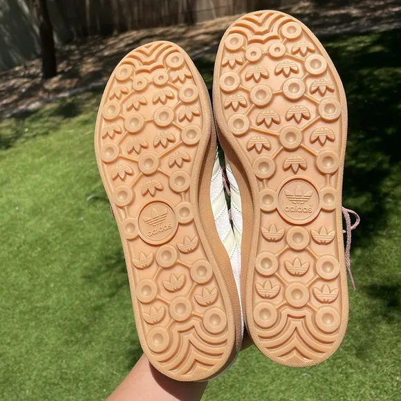 NWT ADIDAS Gazelle Indoor Shoes!