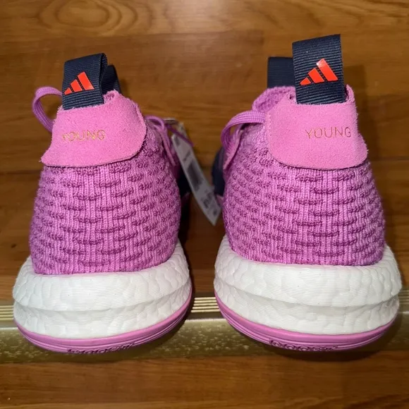 NWT adidas Trae Young 2.0 Basketball ShoesMen's SIZE M 8 , L 9