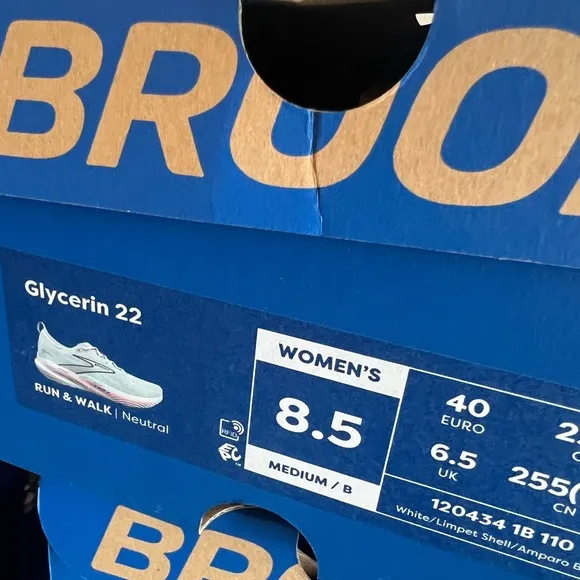 NWT! Brooks Women's Glycerin 22 Running Shoes