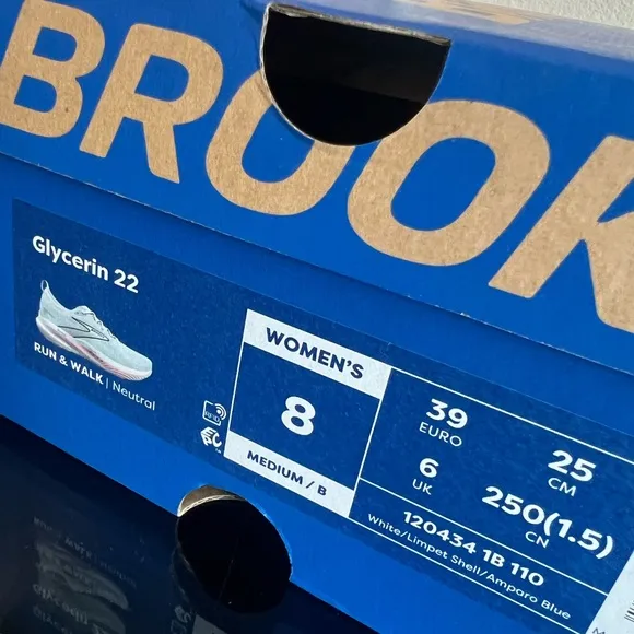 NWT! Brooks Women's Glycerin 22 Running Shoes