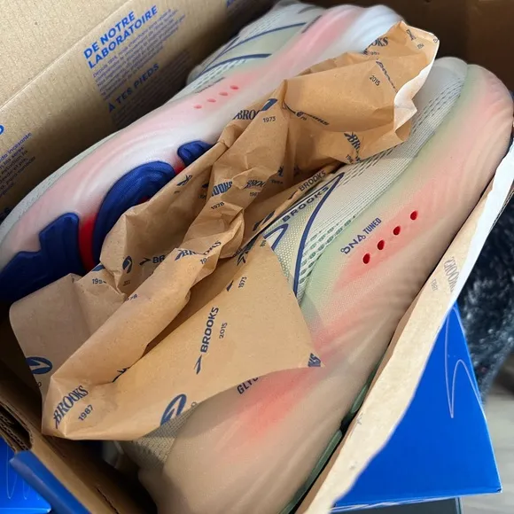 NWT! Brooks Women's Glycerin 22 Running Shoes