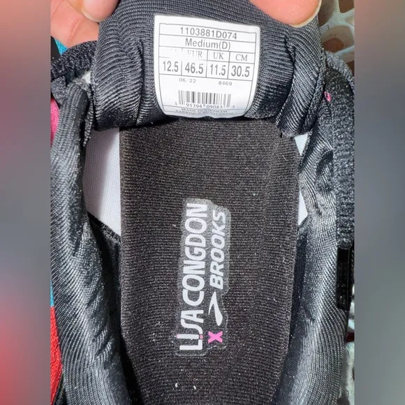 NWT BROOKS Women's Road-running Shoes size 12.5 Women's Trace 2