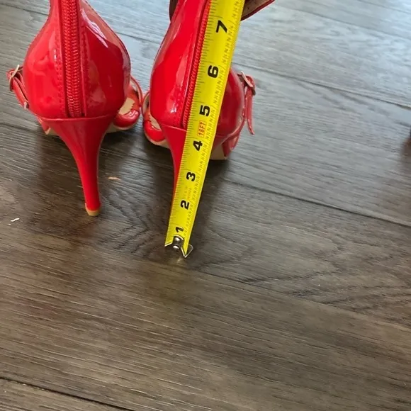 NWT BURJU Amante Thick Ankle Strap Heeled Sandals | Red | 9 1/2