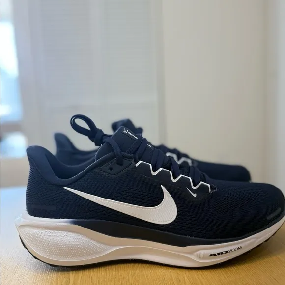 NWT Nike Pegasus 41 Men's Road Running Shoes in Navy Blue