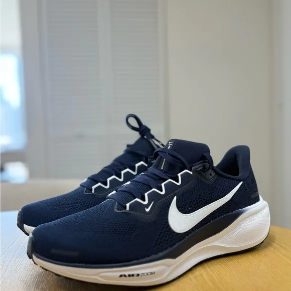 NWT Nike Pegasus 41 Men's Road Running Shoes in Navy Blue