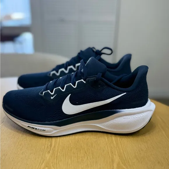 NWT Nike Pegasus 41 Men's Road Running Shoes in Navy Blue
