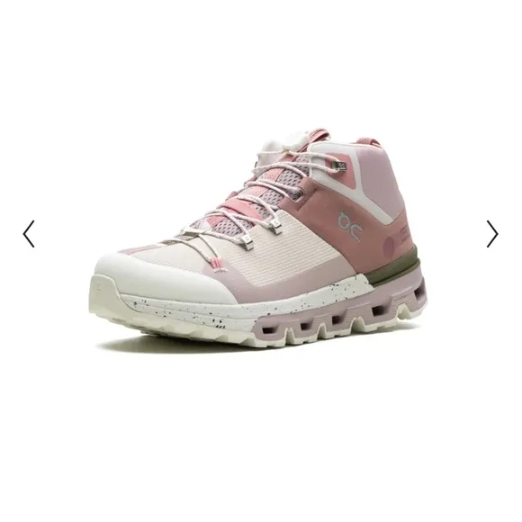 ON Cloud Cloudtrax Hiking Boots Shoes Rose Ivory Women’s Size 9.5 NEW
