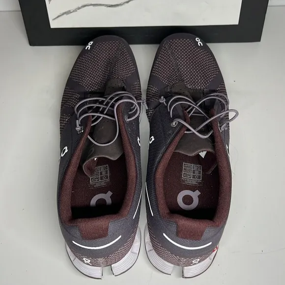 On Cloud Shark / Pebble  Running Shoes Men Size US 11.5 EU 47