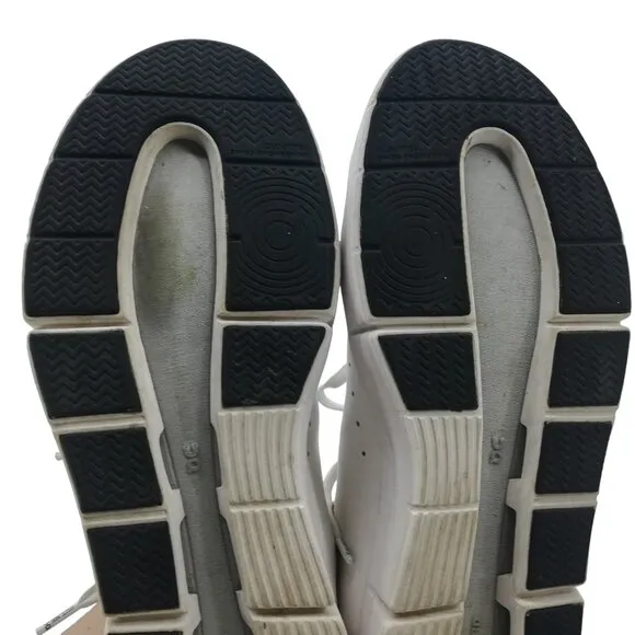 On Cloud The Roger White Low Top Tennis Shoes Sneakers Size 11.5 Flaw Gray Mens