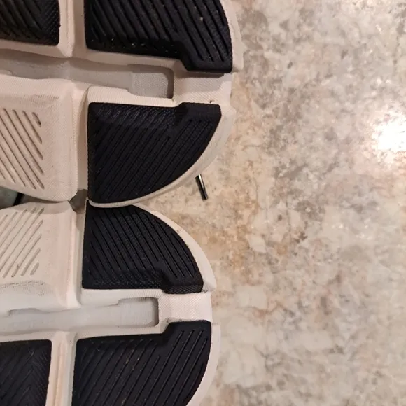 On Cloud X 2.0 White Black Cloudtec Running Shoes (40.99707) Men's Size 11.5 EUC