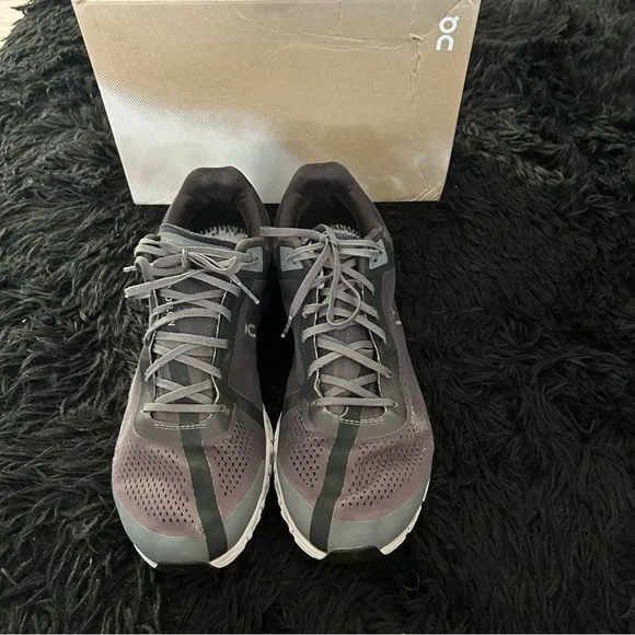 ON CLOUDFLOW athletic training running lace up shoes sneakers men’s 12