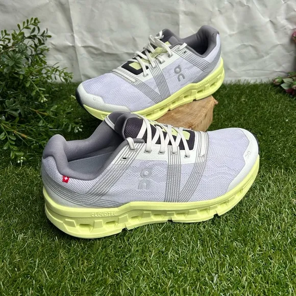 ON Cloudgo MEN  Frost | Hay size 8.5 new