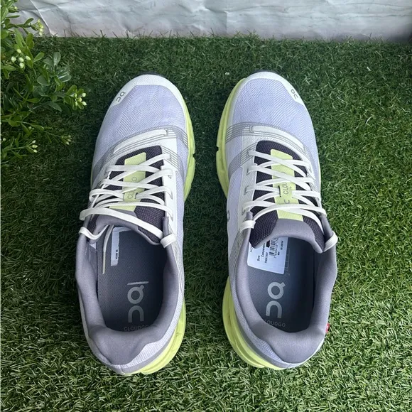 ON Cloudgo MEN  Frost | Hay size 9.5 new