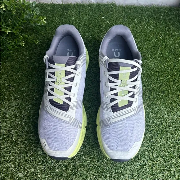 ON Cloudgo MEN  Frost | Hay size 9.5 new
