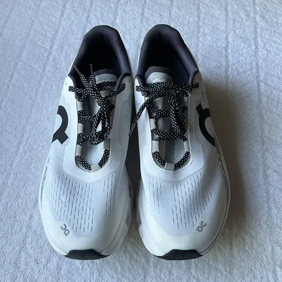 On Cloudmonster Men’s All White