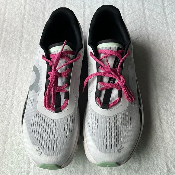 On Cloudmonster Men’s Frost/Black Shoes