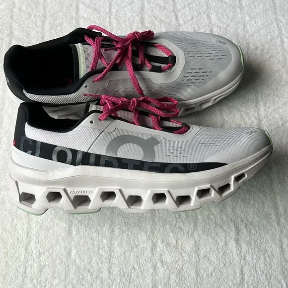 On Cloudmonster Men’s Frost/Black Shoes