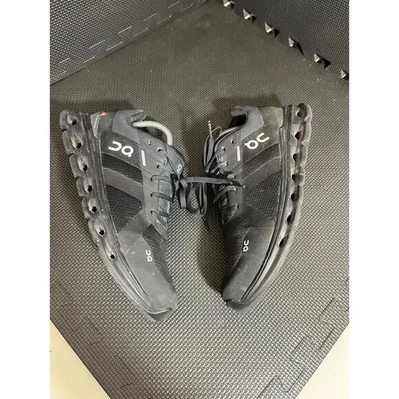 On Cloudrunner‎ Black Athletic Shoes Sneakers Tennis Shoes Size 9.5 Mens