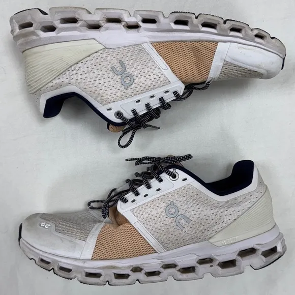 On Cloudstratus Running Shoes Women’s 9.5 Men’s 8 Athletic Training Sneakers