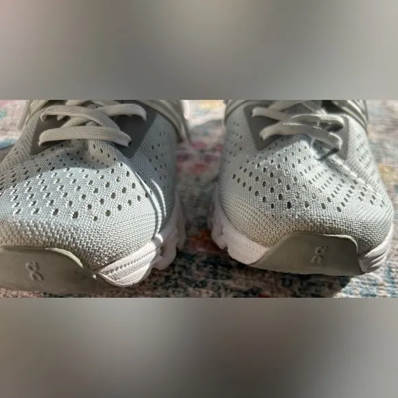 On Cloudswift Womens Running Shoes, Glacier/White
