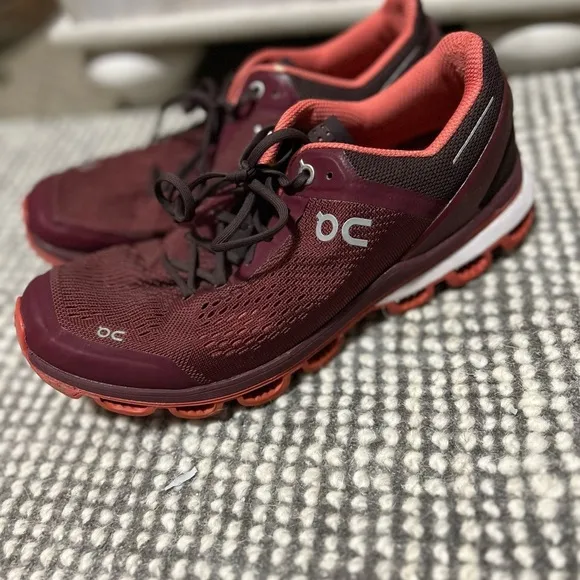 ON Running Cloudsurfer 5 Burgundy Shoes Size 8