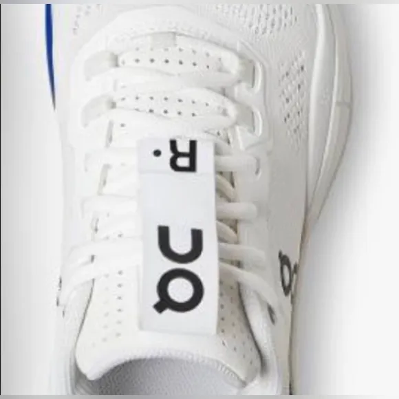 On Running THE ROGER Pro Tennis Shoe in White and Indigo